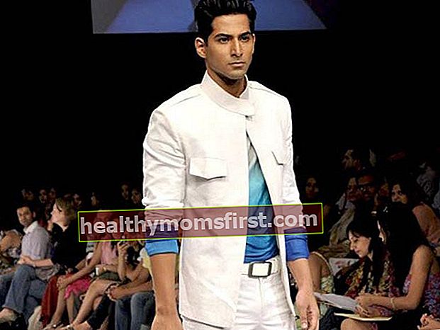 Vivan Bhatena saat jalan-jalan di Lakme Fashion Week 2010 untuk desainer Riyaz Gangji
