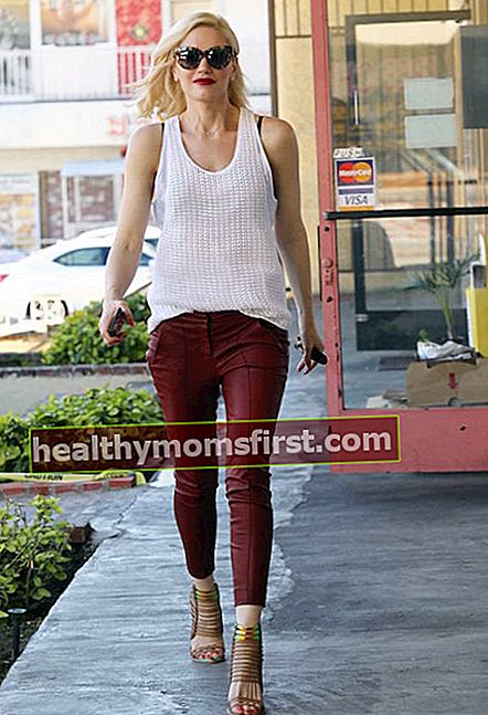 Gwen Stefani mengunjungi klinik akupunkturnya di Los Angeles pada Maret 2015