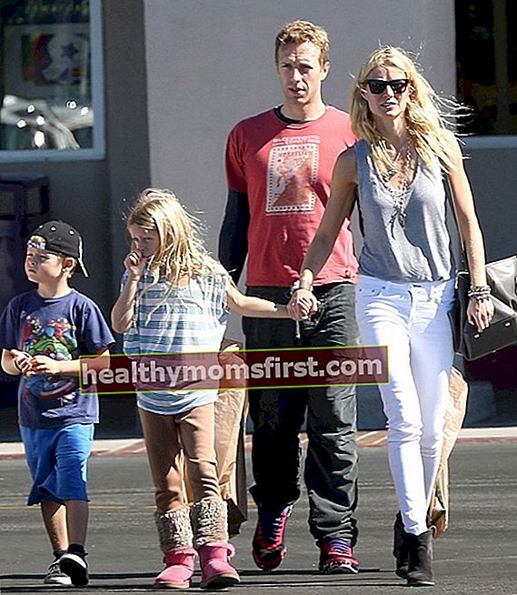 Gwyneth Paltrow dengan keluarga
