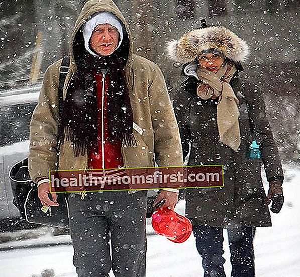 Daniel Craig Rachel Weisz selama cuaca Sonwy