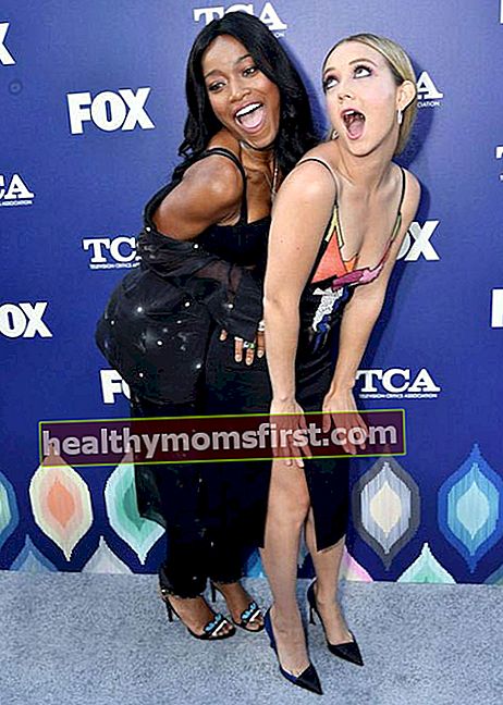 Billie Lourd (ขวา) ในงาน Fox 2016 Summer TCA All Star Party ในเดือนสิงหาคม 2559