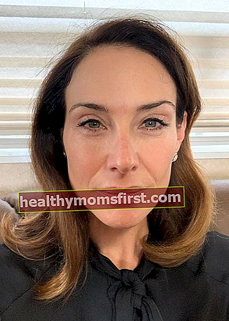 Claire Forlani, Kasım 2019'dan bir Instagram özçekiminde