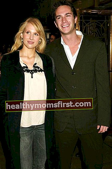 Люсі Панч та Джеймс Д’Арсі на післяпрем’єрній вечірці Майстра та Командора у листопаді 2003 року