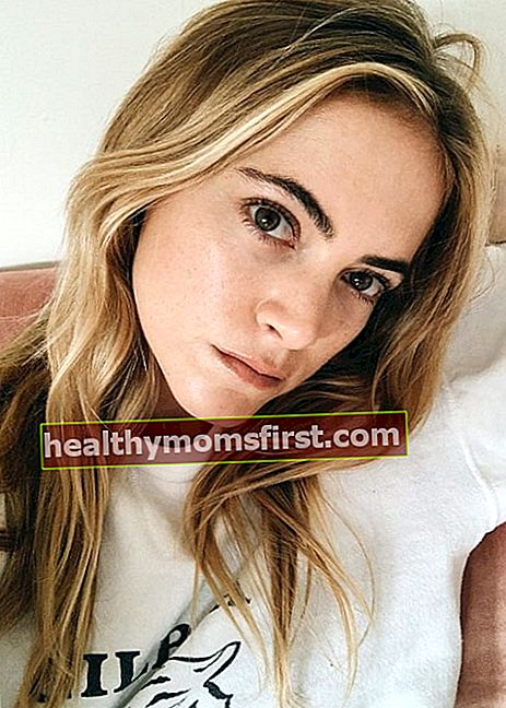 Emily Wickersham, Ocak 2019'da çekilen bir özçekimde görüldüğü gibi