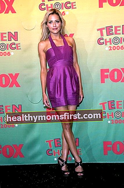 Бріттані Мерфі була присутня на 8-й щорічній премії Teen Choice Awards в амфітеатрі Гібсона 20 серпня 2006 р. В Universal City, Каліфорнія