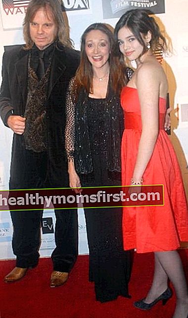 Soldan Sağa - David Eisley, Olivia Hussey ve India Eisley Mart 2008'de Cinema City Film Festivali'nde