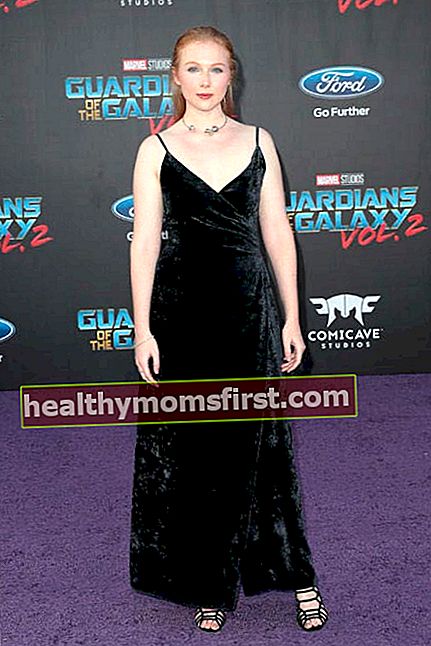 Molly Quinn di pemutaran perdana Disney dan Marvel's Guardians of the Galaxy Vol. 2 pada bulan April 2017