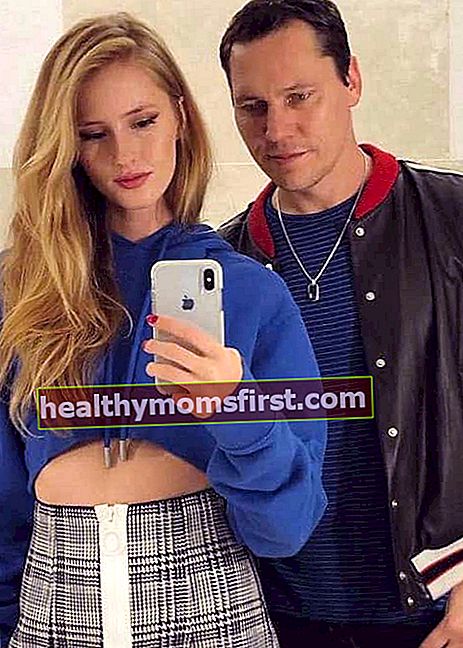 Annika Backes dan DJ Tiësto dalam selfie Instagram pada Desember 2017