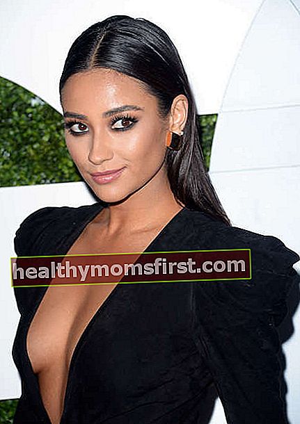 Shay Mitchell di GQ Men Of The Year Party 2014