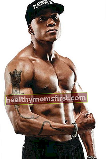 LL Cool J bertelanjang dada dalam pemotretan model tahun 2015