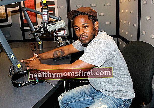 Kendrick Lamar di studio rekaman.