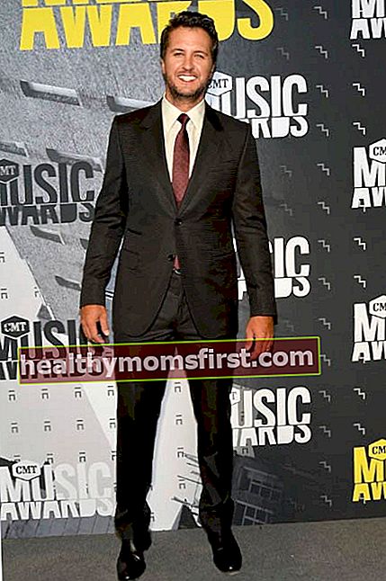Люк Брайан на премії CMT Music Awards у червні 2017 року