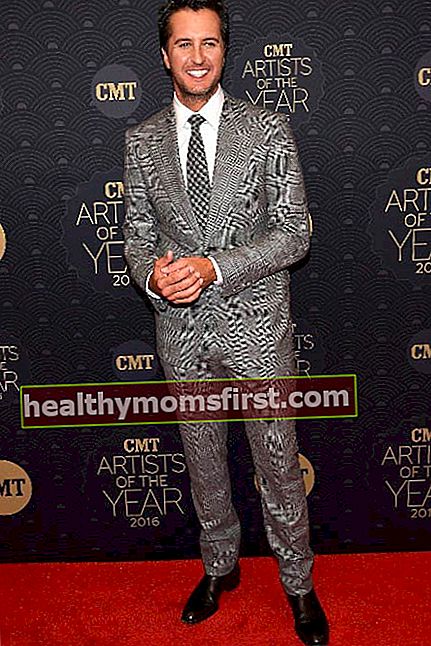 Люк Брайан на виставці CMT артист року у жовтні 2016 року