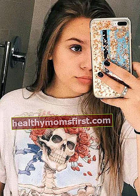 Maisy Stella dalam selfie Instagram pada Juli 2017