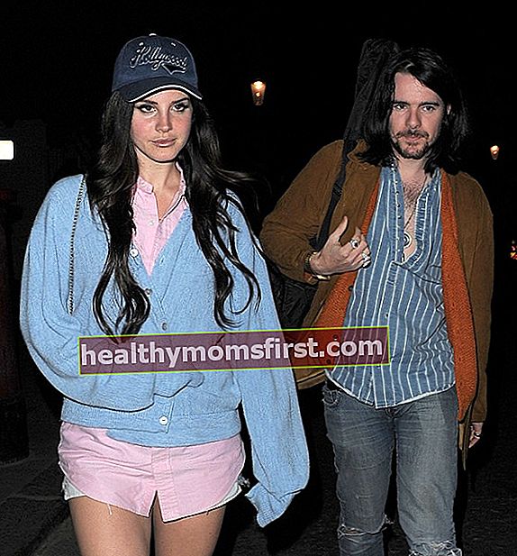 Lana Del Rey dan pacarnya Barrie James O 'Neill