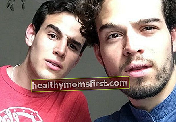 Alberto Rosende (Kiri) dan Diego Felipe dalam selfie pada Mei 2015