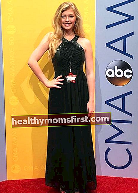 Loren Grey Beech di karpet merah penghargaan CMA pada November 2016