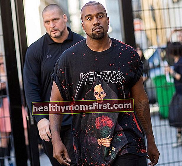Kanye West memakai Yeezus semasa Minggu Fesyen Paris Musim Bunga / Musim Panas 2015