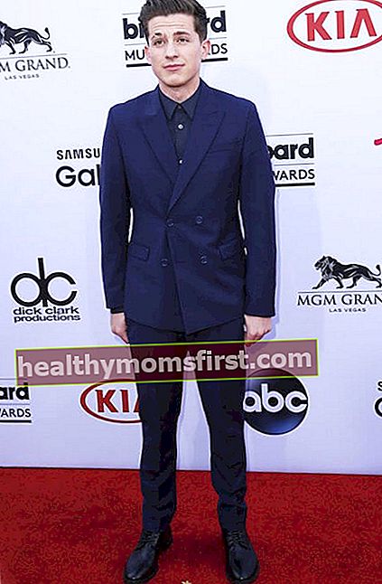 Charlie Puth selama Billboard Music Awards 2015