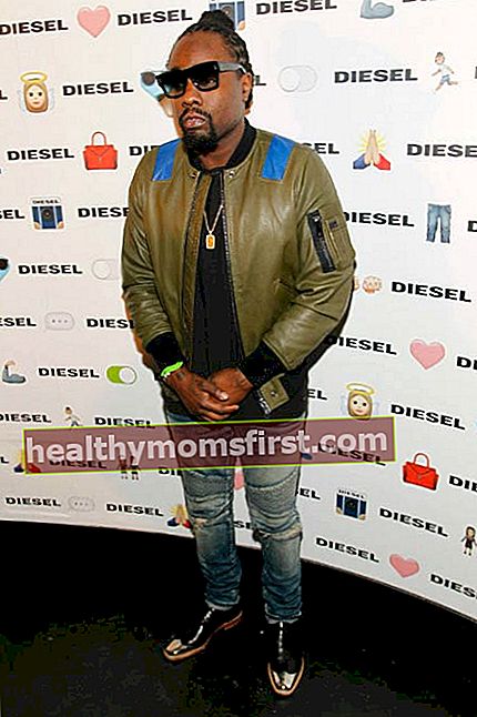 Wale di flagship Madison Avenue DIESEL pada bulan Februari 2016