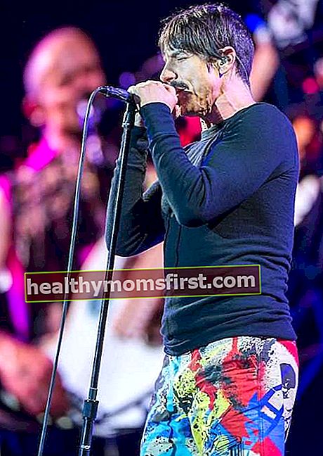 Rock im Park 2016 Music Festival에서 노래하는 Anthony Kiedis