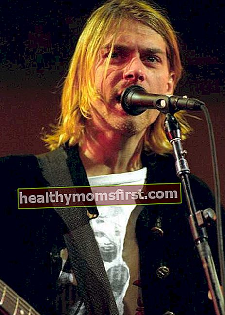 Kurt Cobain di Live and Loud pada tahun 1993