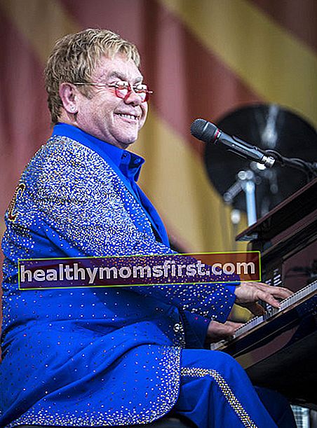 Elton John pada hari ke 6 Jazz Fest