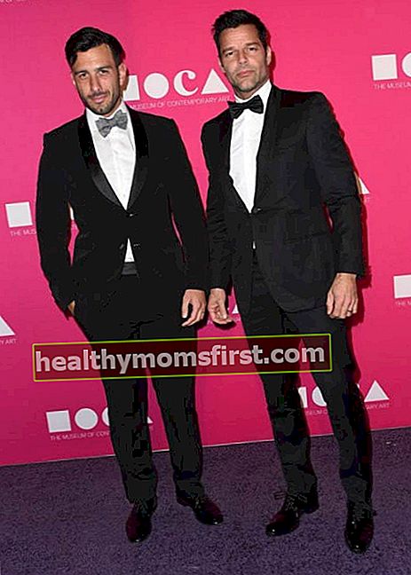 Ricky Martin dan Jwan Yosef di gala tahunan Museum of Contemporary Art pada April 2017