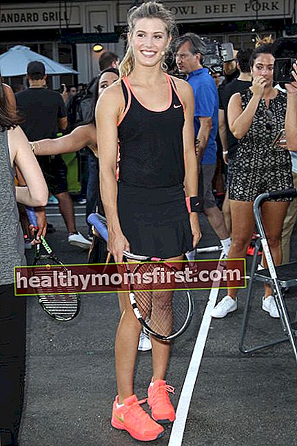 Eugenie Bouchard di Nike's 'NYC Street Tennis Event' di New York City pada Agustus 2015