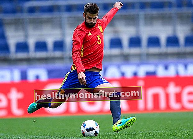 Gerard Pique beraksi saat pertandingan persahabatan antara Spanyol dan Korea pada 1 Juni 2016 di Salzburg, Austria