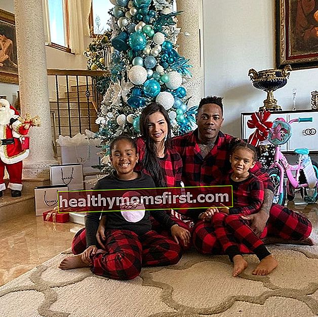Aroldis Chapman bersama keluarganya seperti yang terlihat pada Desember 2019