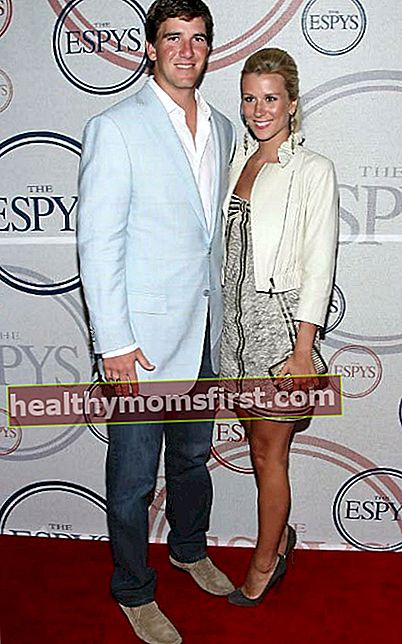 Eli Manning ve eşi Abby McGrew 2008 ESPYs Giant Event'de