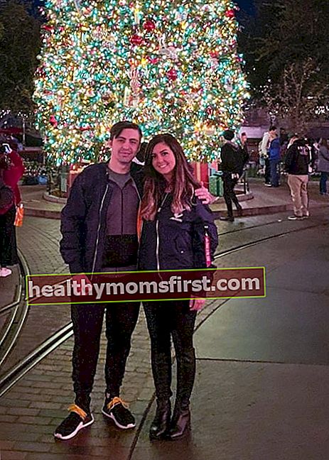 Shroud และ Bnans แฟนสาวของเขาในภาพที่ถ่ายเมื่อเดือนธันวาคม 2019