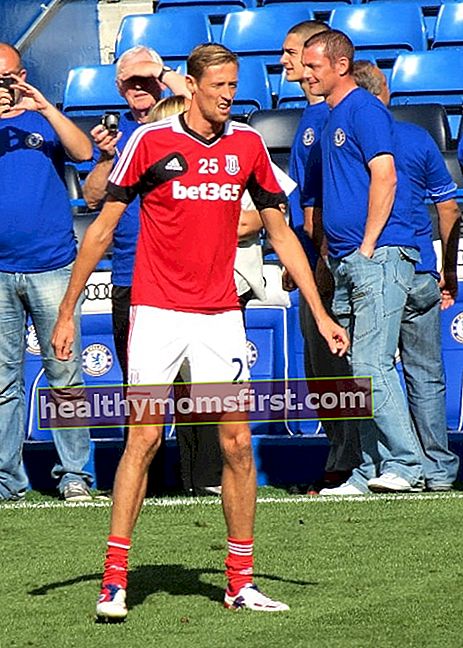 Peter Crouch saat pertandingan di Stamford Bridge pada September 2012