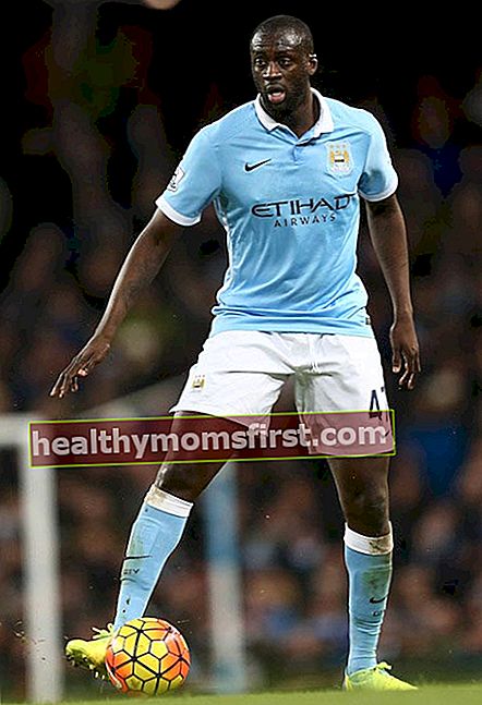 Yaya Toure dengan bola saat pertandingan antara Manchester City dan Tottenham Hotspur pada 14 Februari 2016