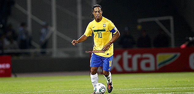 Ronaldinho Tinggi, Berat, Umur, Statistik Tubuh