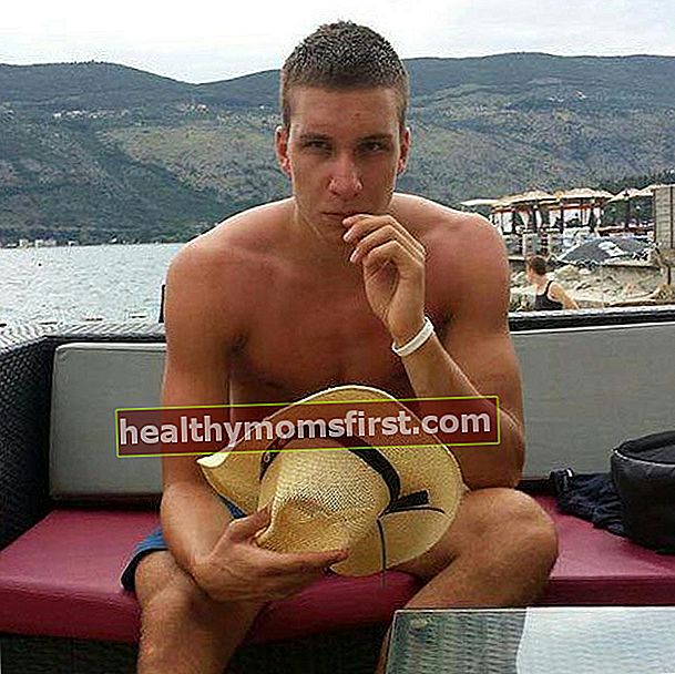 Bogdan Bogdanovic badan bola keranjang tanpa baju