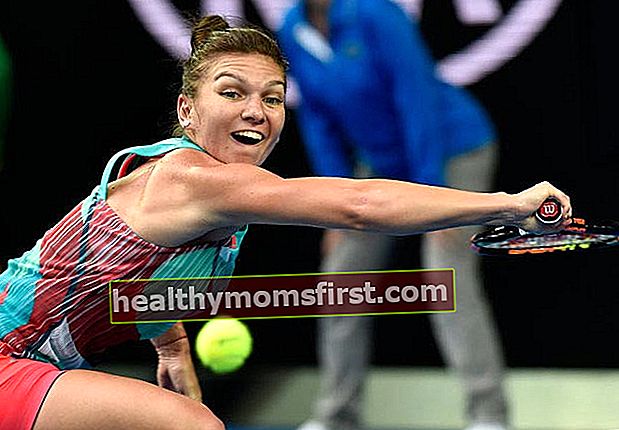 Simona Halep bermain tenis