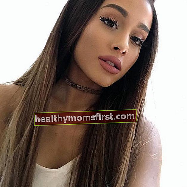 Ariana Grande dalam selfie Instagram pada bulan Julai 2017