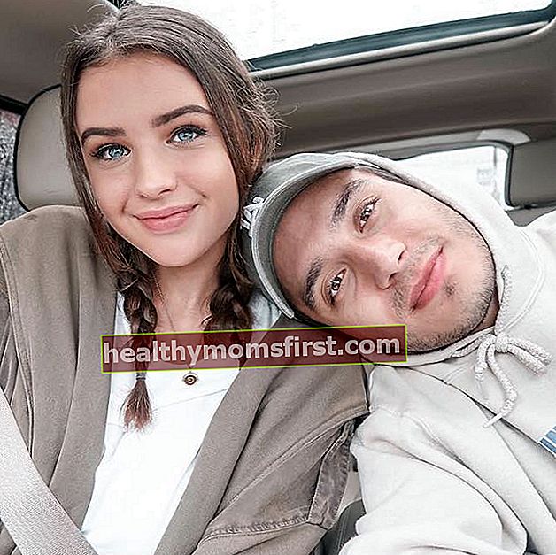 Gabriel Conte dan Jess Conte dalam selfie mobil pada Maret 2018