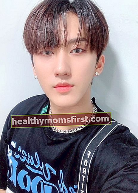 Changbin terlihat saat berpose untuk selfie pada Juli 2019