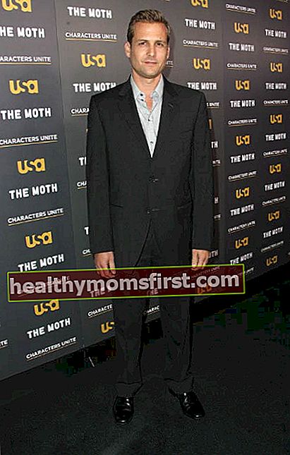 Gabriel Macht di USA Network's dan The Moth's Storytelling Tour pada Februari 2012