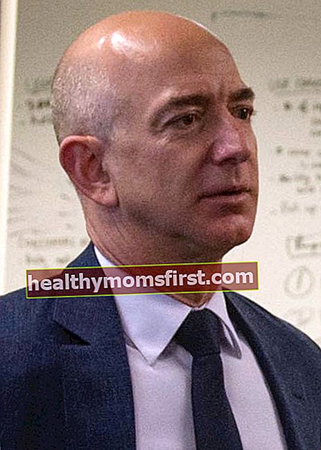 Jeff Bezos seperti yang dilihat pada tahun 2015
