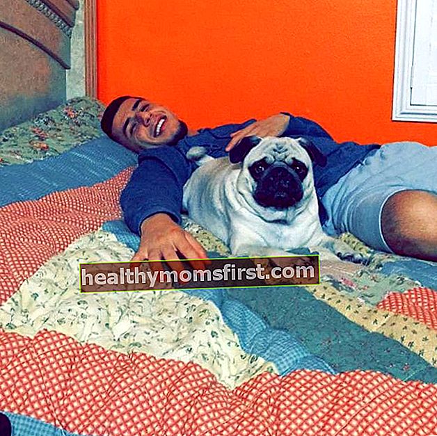 Brandon Awadis bersama anjingnya seperti yang dilihat pada bulan Mac 2018