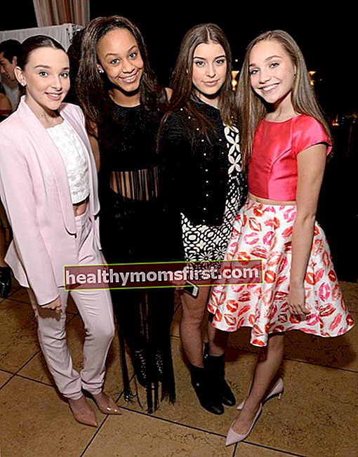 Kendall Vertes, Nia Sioux Frazier, Kalani Hilliker dan Maddie Ziegler di Acara Peluncuran Kampanye Musim Semi Miss Me dan Cosmopolitan pada Februari 2016