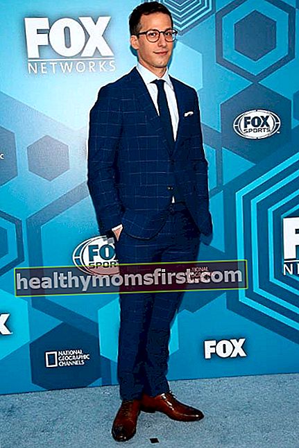 Andy Samberg di Kedatangan Di Muka FOX 2016 di bulan Mei