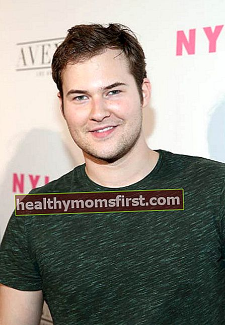 Justin Prentice ในงาน NYLON Young Hollywood Party ในเดือนพฤษภาคม 2017