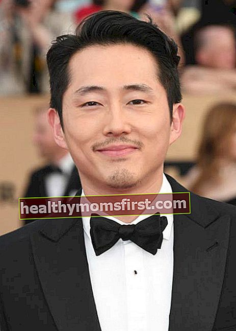 Steven Yeun ในงาน Screen Actors Guild Awards ปี 2017