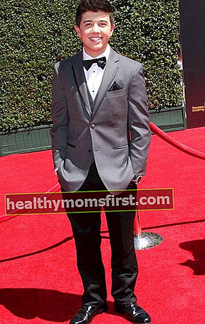 Bradley Steven Perry di Penghargaan Seni Kreatif Emmy 2014