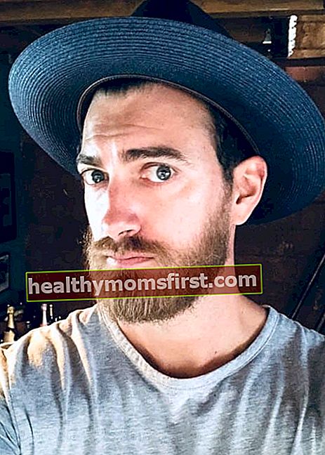 Rhett James McLaughlin dalam selfie Instagram seperti yang terlihat pada Juli 2018